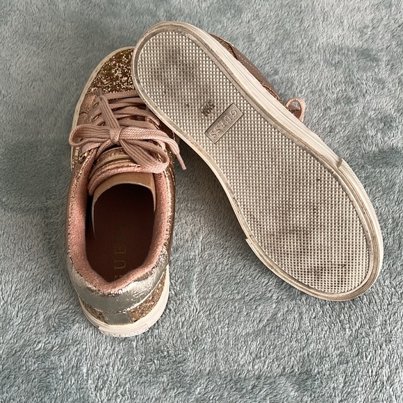 Guess metallic glitter laced sneakers 5.5M - Picture 6 of 6